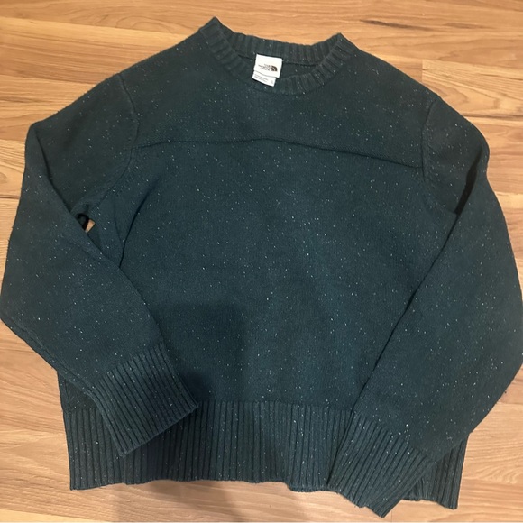 The North Face Dark Green Crew Neck Sweater - Picture 1 of 6